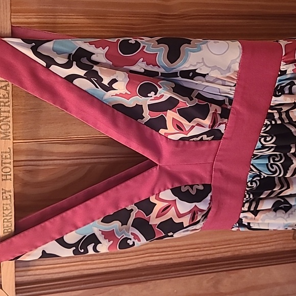 Boho Print V-neck and Back dress - Picture 8 of 10